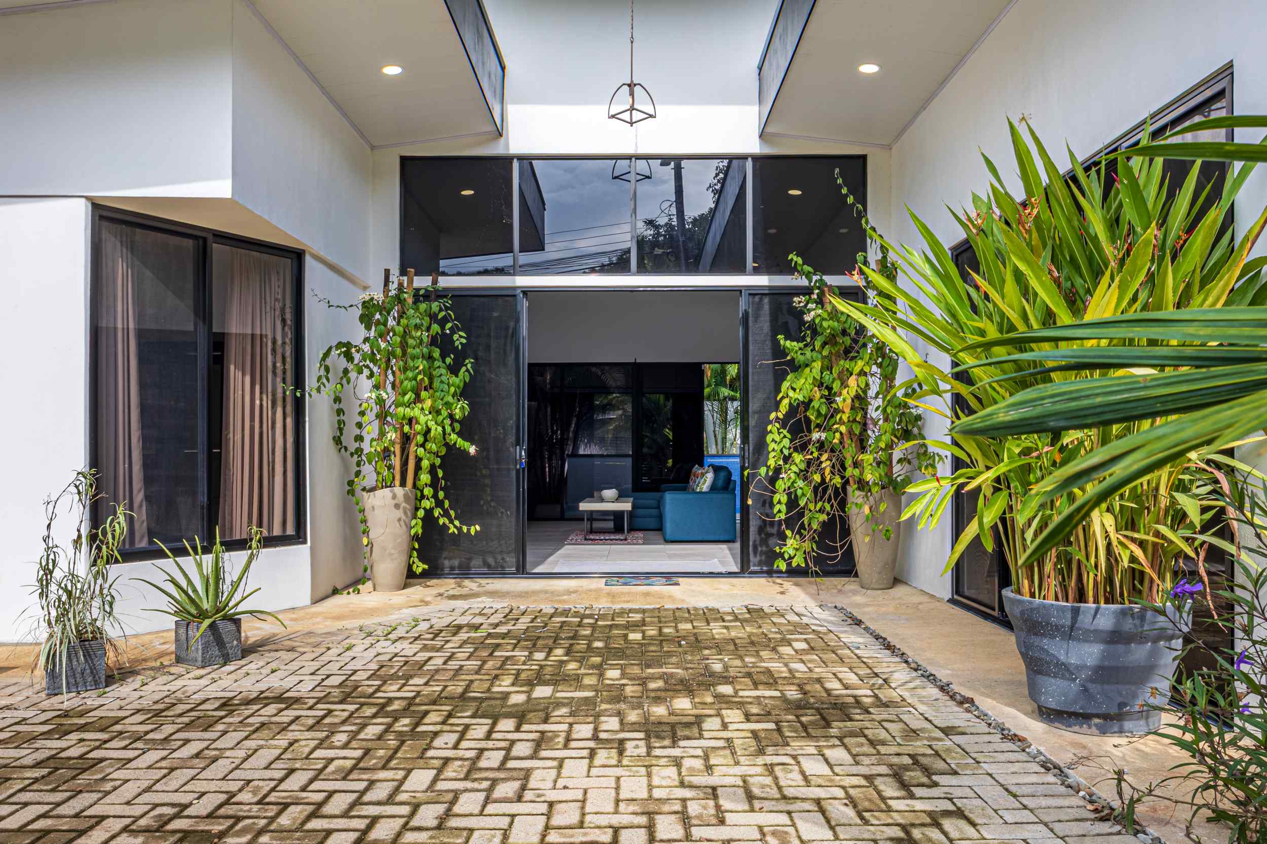 Stunning 3-Bedroom Modern Home with Pool & Waterfall Terrace in Uvita Costa Rica
