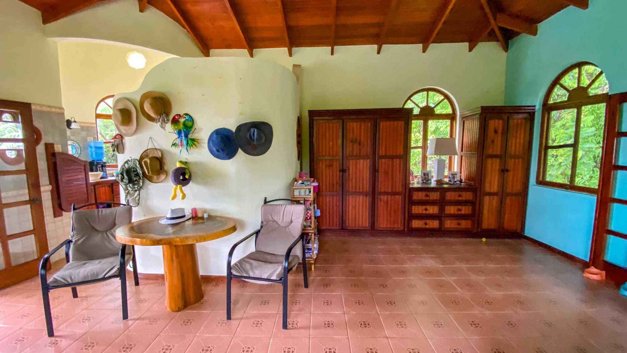 Charming 2-Bedroom House with Ocean Views, Private Pool & Jungle Surroundings in Ojochal Costa Rica