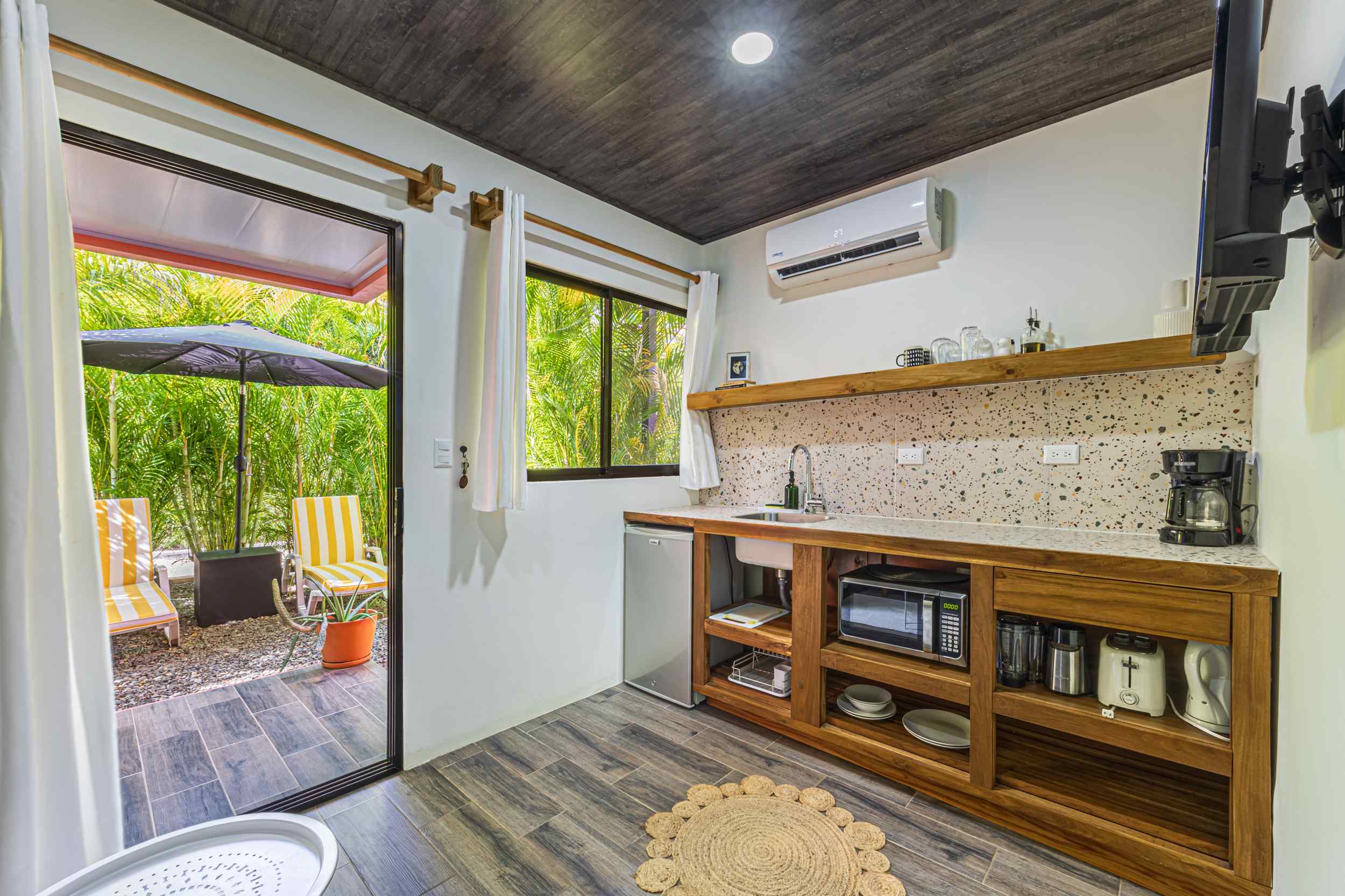 74009-27 Turnkey Five-Star Boutique Hotel with Pool & Income Potential in Uvita Costa Rica