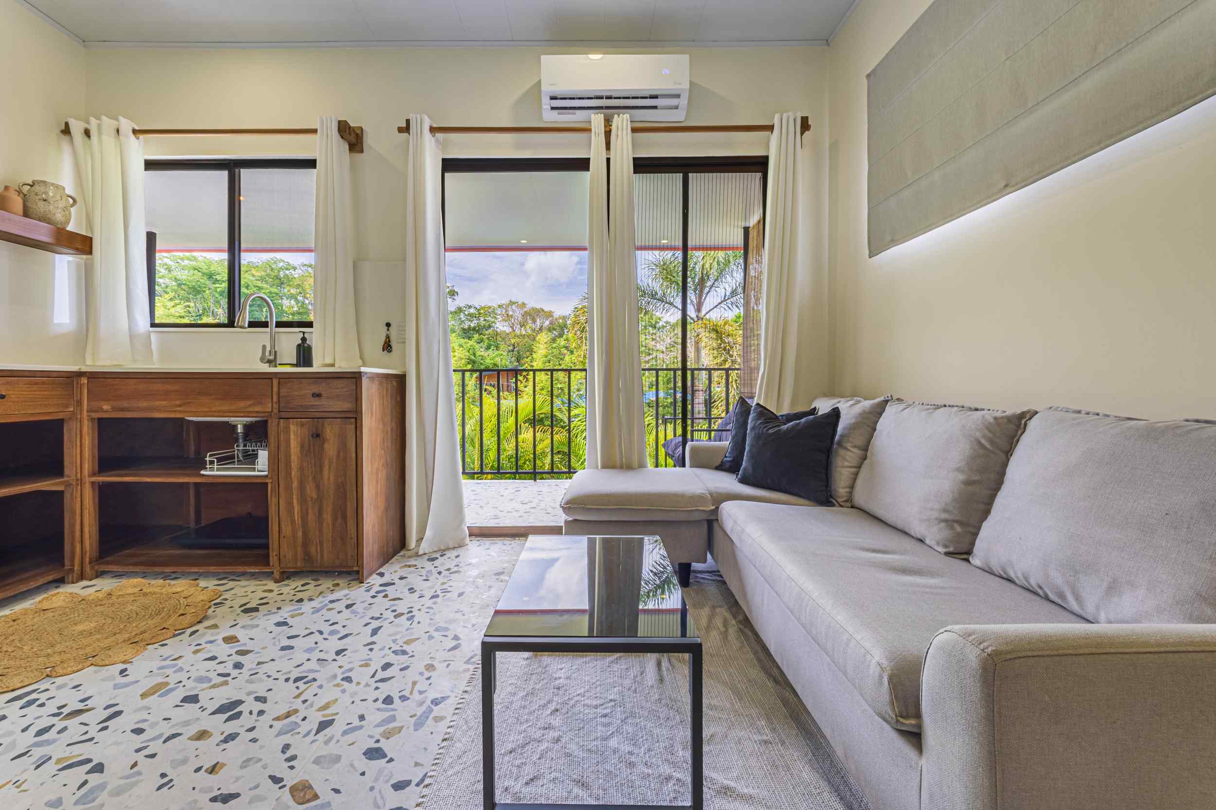 74009-31 Turnkey Five-Star Boutique Hotel with Pool & Income Potential in Uvita Costa Rica