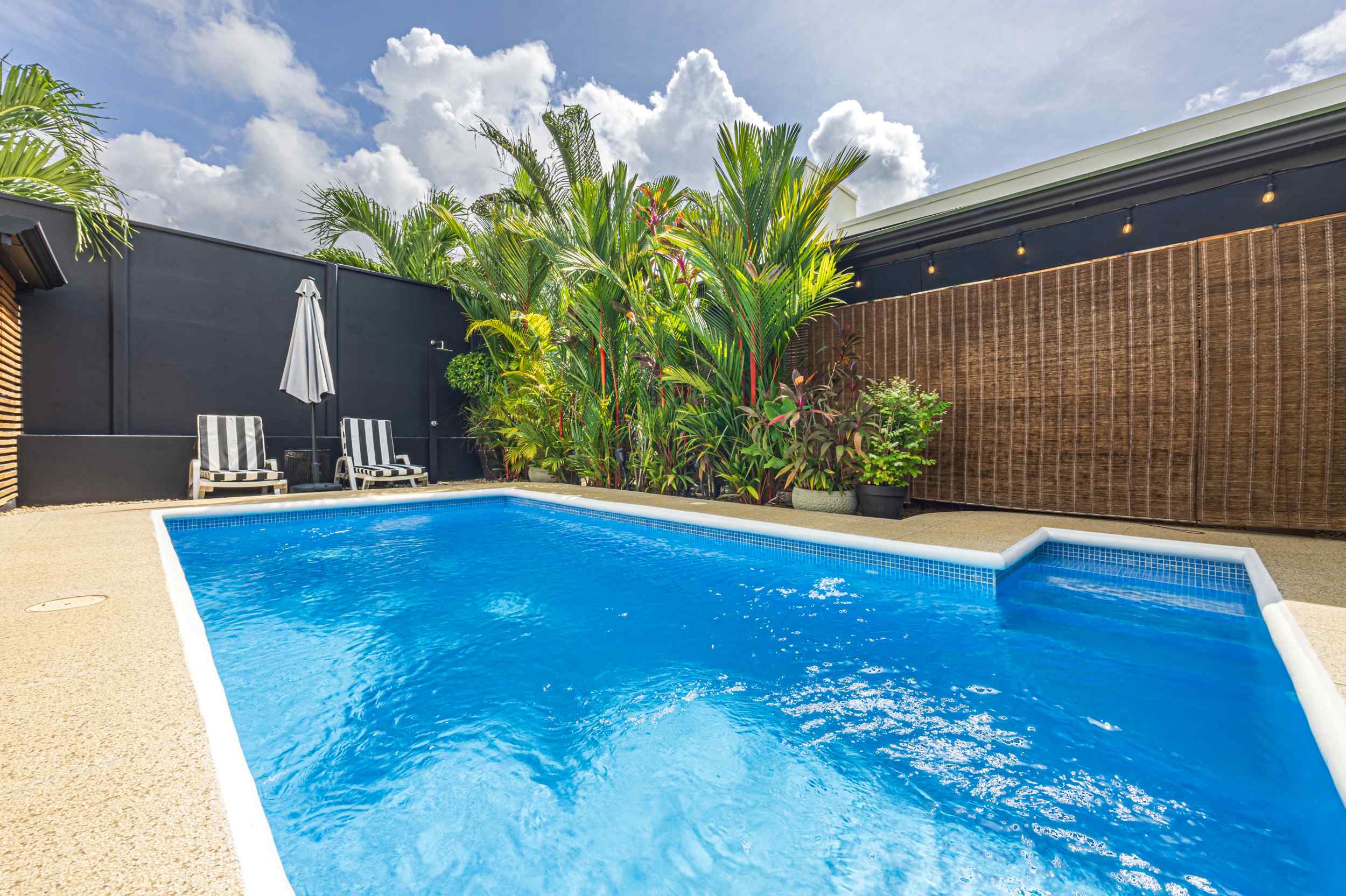 74009-38 Turnkey Five-Star Boutique Hotel with Pool & Income Potential in Uvita Costa Rica