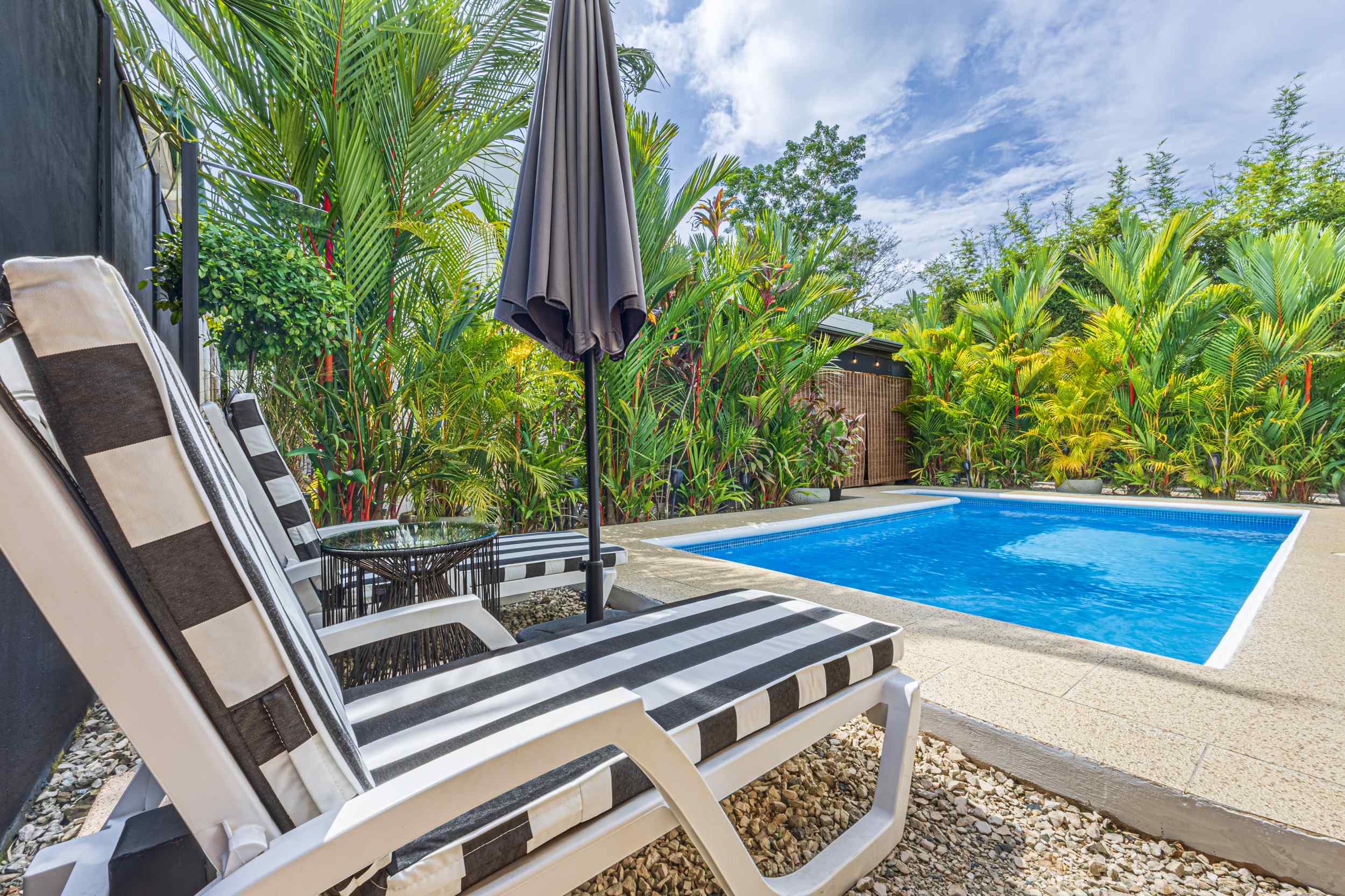 74009-42 Turnkey Five-Star Boutique Hotel with Pool & Income Potential in Uvita Costa Rica