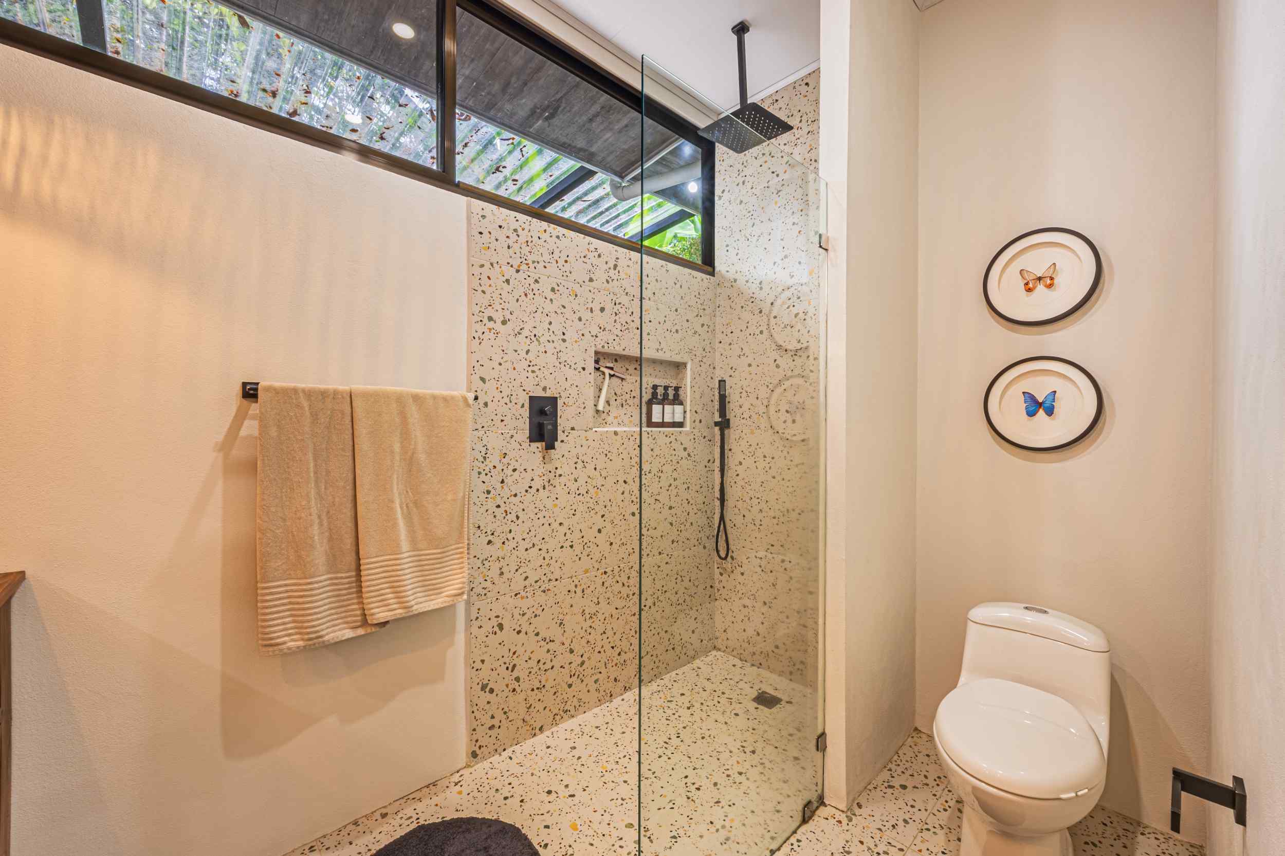 74009-48 Turnkey Five-Star Boutique Hotel with Pool & Income Potential in Uvita Costa Rica