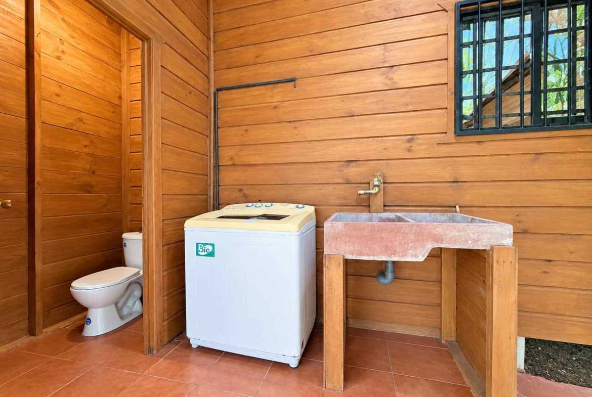 2-Bedroom Riverside Pine Cabin with River & Jungle Views, photo 10 of 24