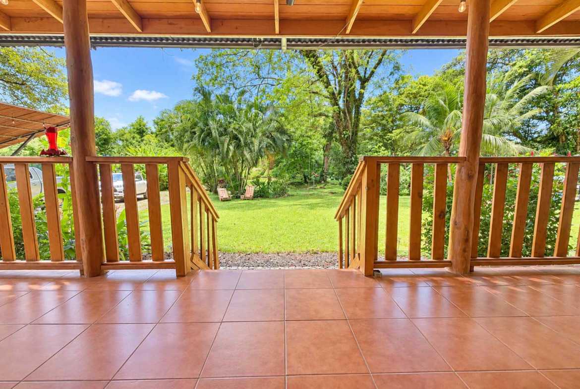 2-Bedroom Riverside Pine Cabin with River & Jungle Views, photo 20 of 24