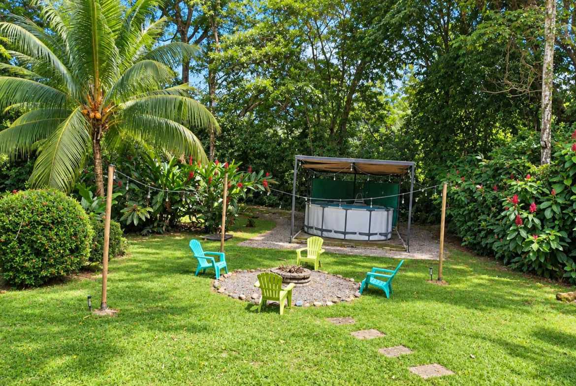 2-Bedroom Riverside Pine Cabin with River & Jungle Views, photo 21 of 24