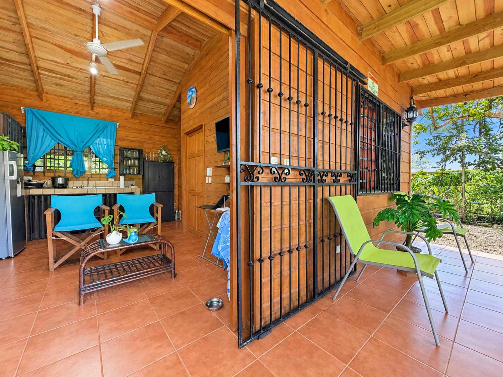 74511-26 Charming 2-Bedroom Riverside Pine Cabin with River & Jungle Views in Uvita Costa Rica