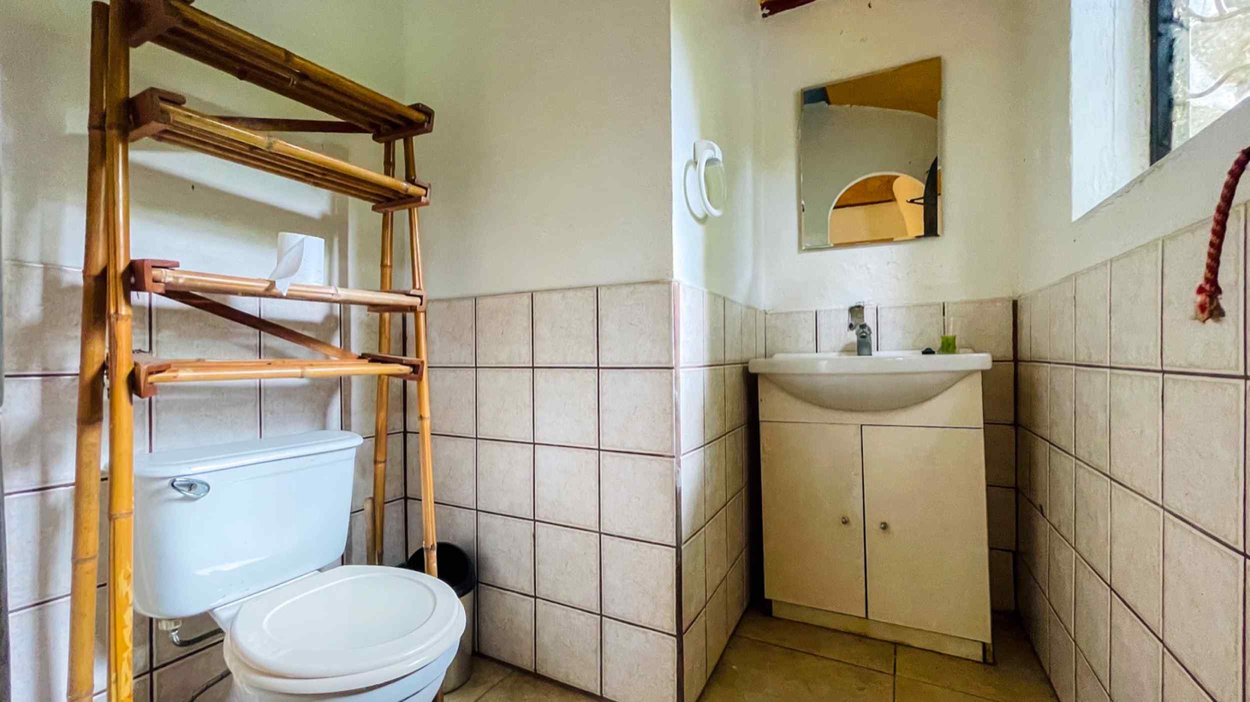 74771-23 Charming 3-Bedroom Income Property with Guest House & Mountain Views in Ojochal Costa Rica