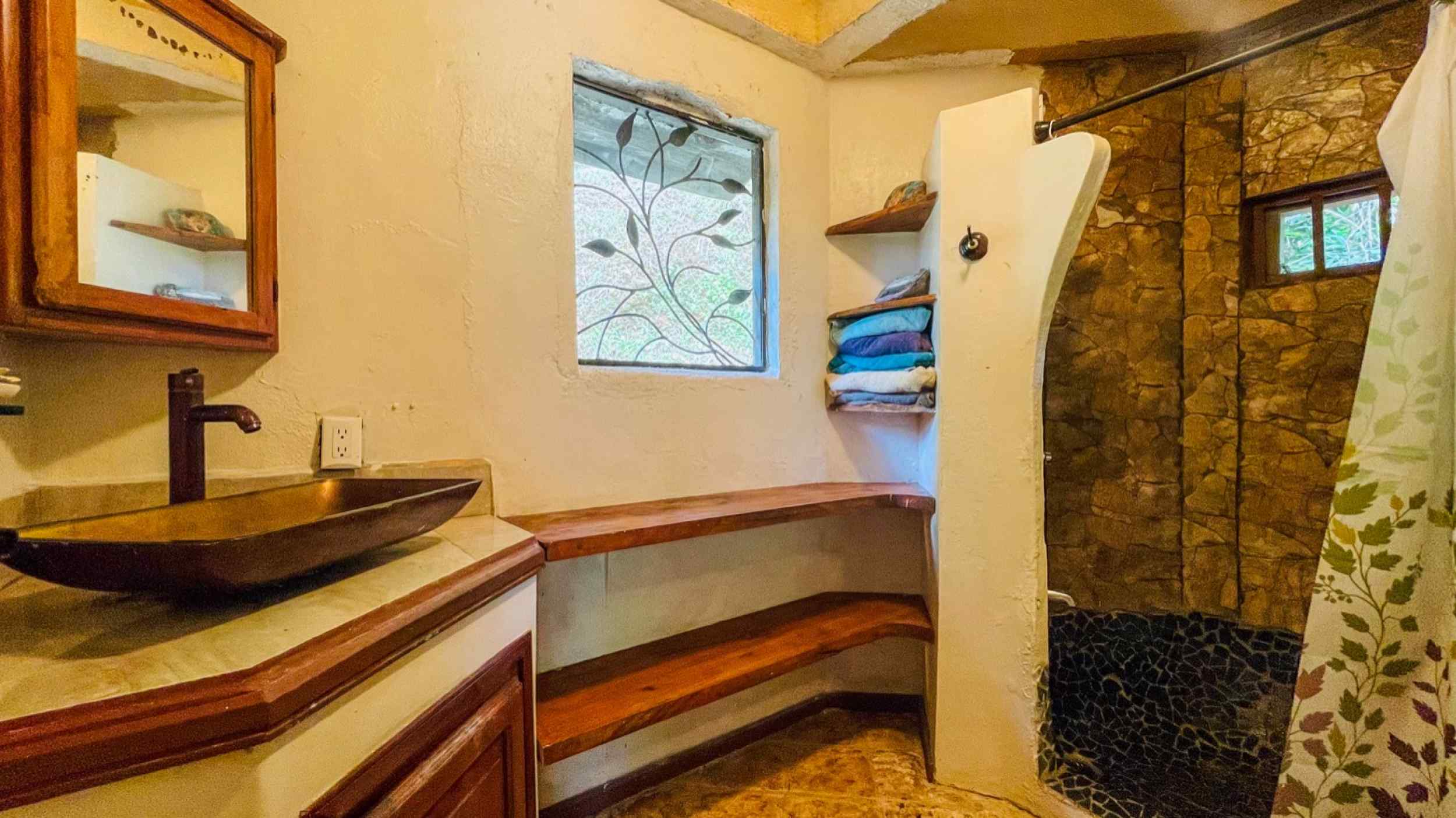 74771-33 Charming 3-Bedroom Income Property with Guest House & Mountain Views in Ojochal Costa Rica