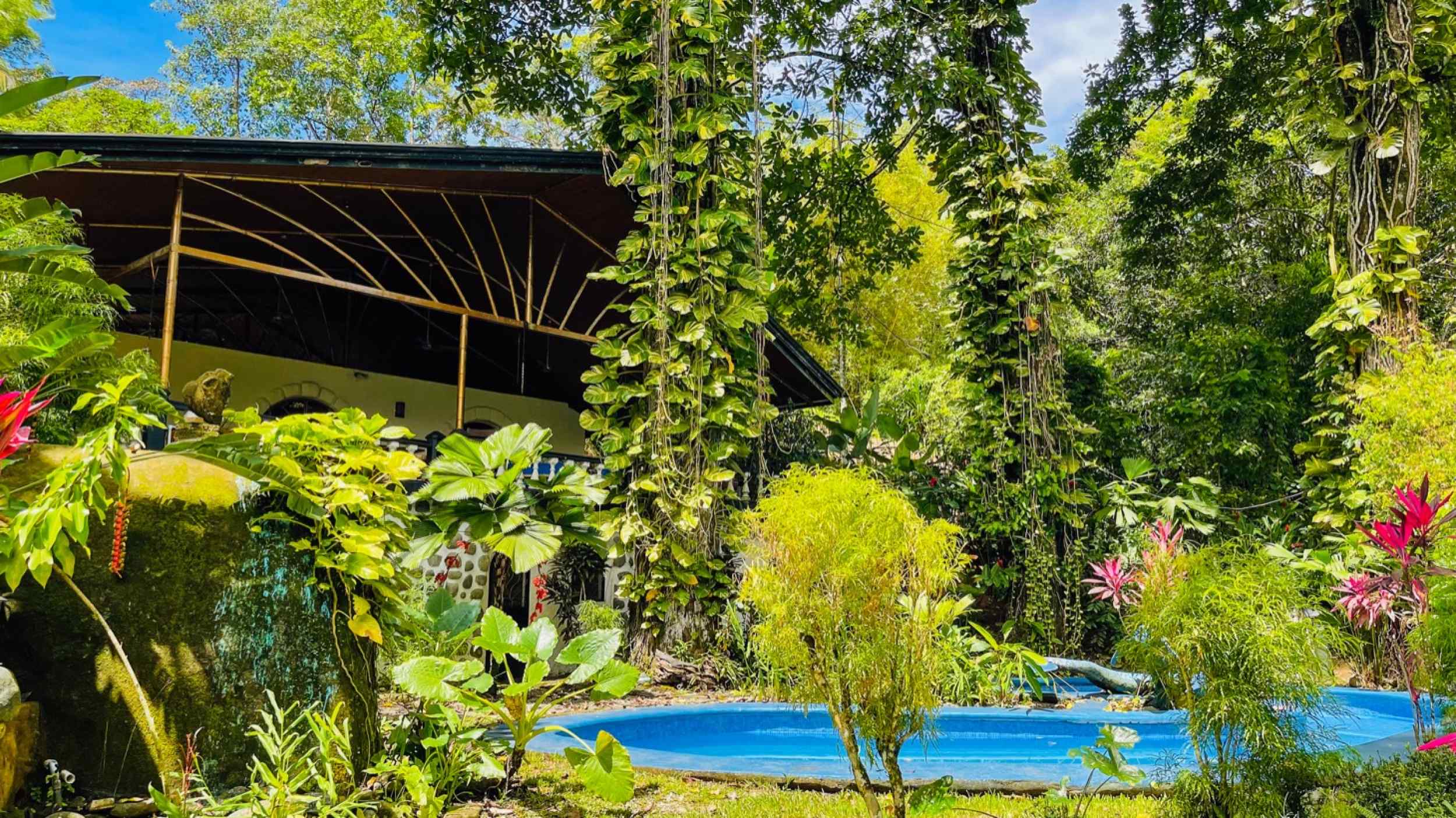 74771-45 Charming 3-Bedroom Income Property with Guest House & Mountain Views in Ojochal Costa Rica
