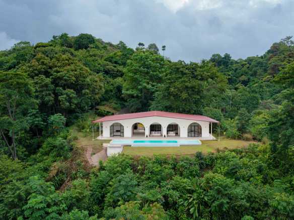 Stunning 2-Bedroom Home with Ocean View, Mountain View & Pool in Ojochal Costa Rica