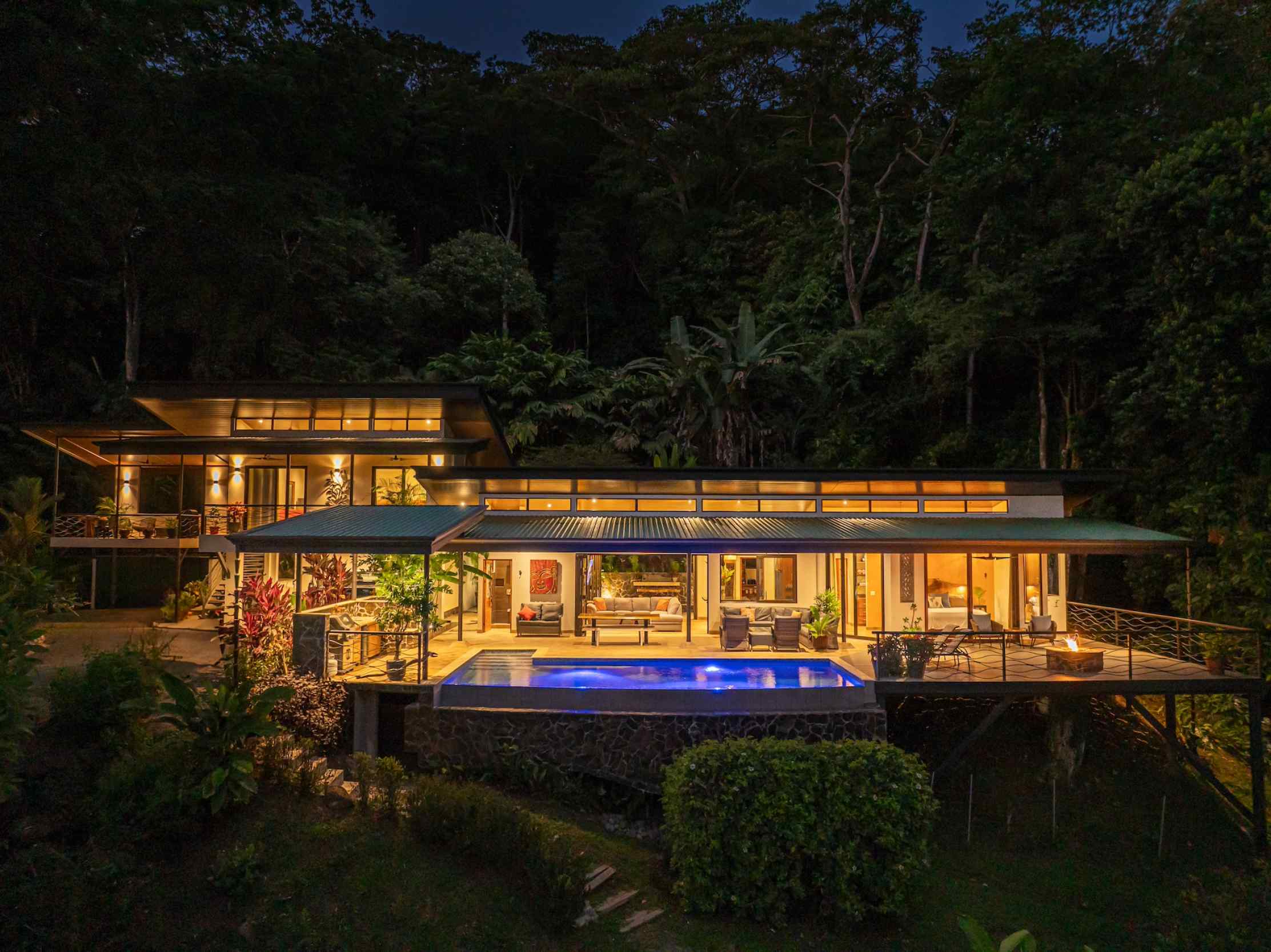 74444-1 Stunning 3-Bedroom Home with Ocean Views, Infinity Pool & Whale’s Tail Vistas in Uvita Costa Rica