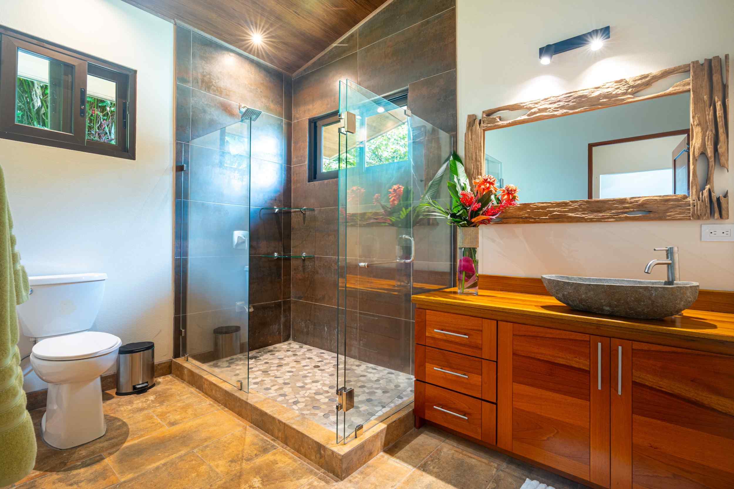 74444-28 Stunning 3-Bedroom Home with Ocean Views, Infinity Pool & Whale’s Tail Vistas in Uvita Costa Rica
