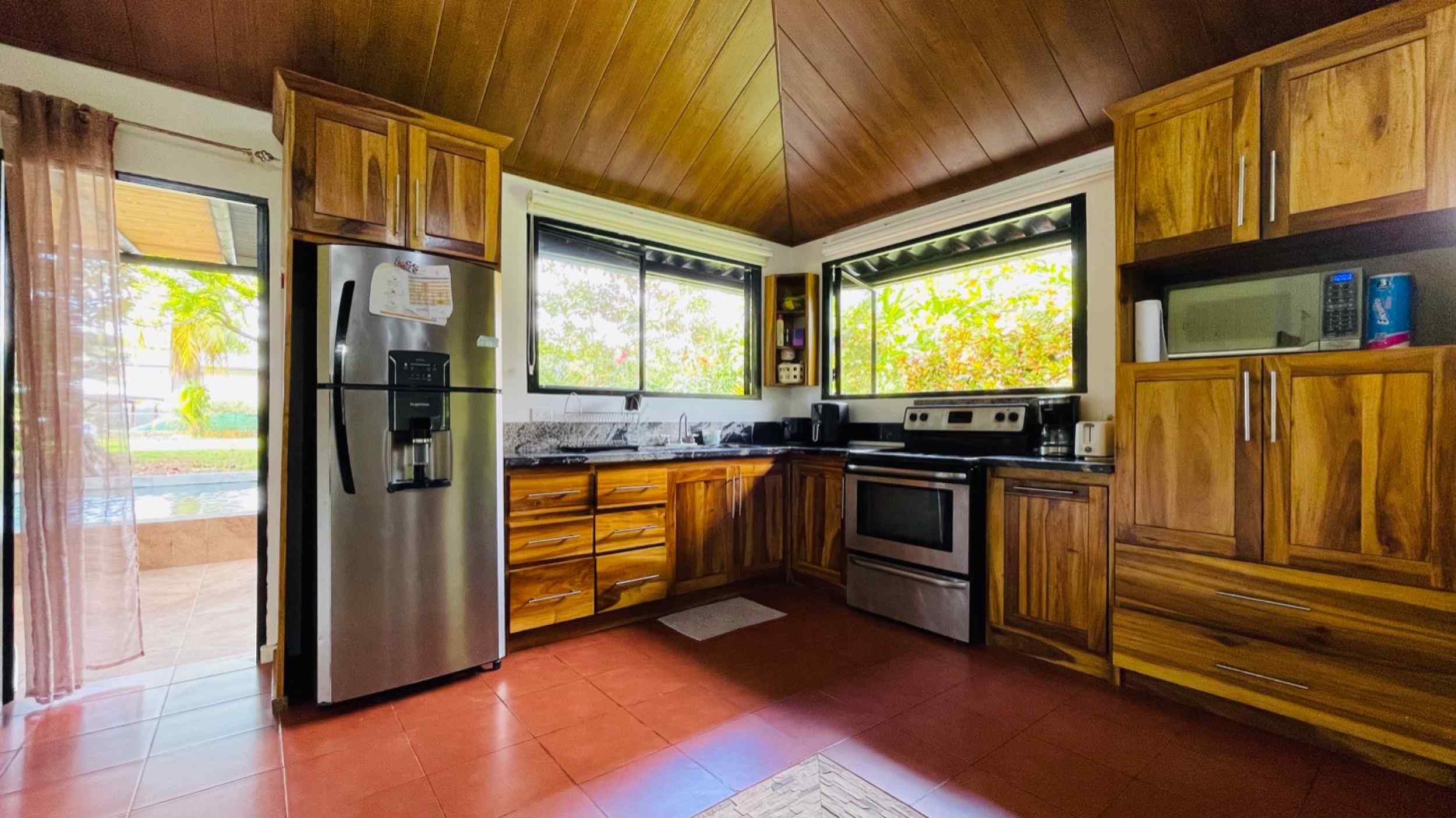 74848-3 Charming 3-Bedroom House with Mountain Views & Private Pool in Bahia Costa Rica