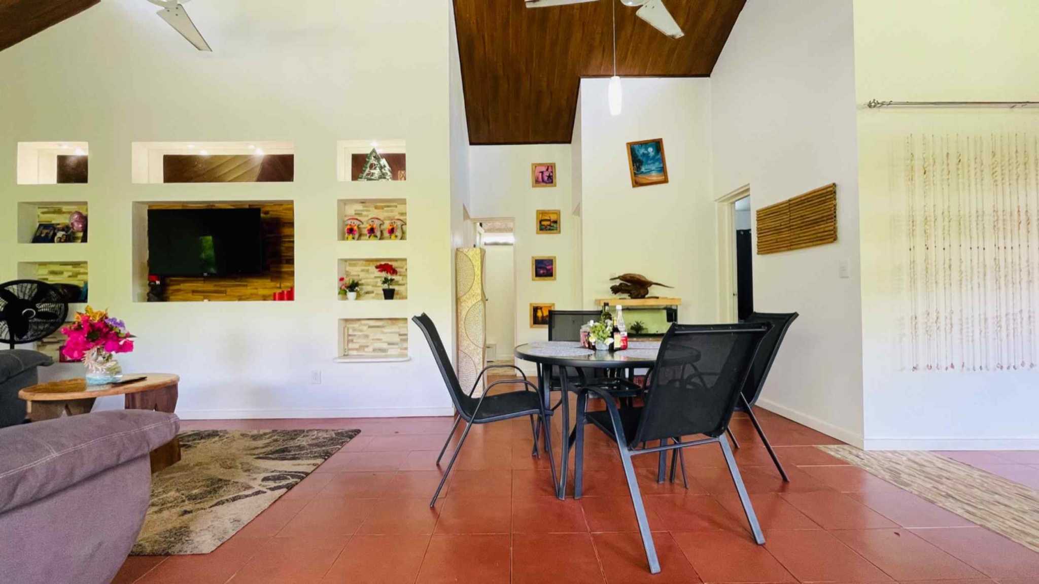 74848-4 Charming 3-Bedroom House with Mountain Views & Private Pool in Bahia Costa Rica
