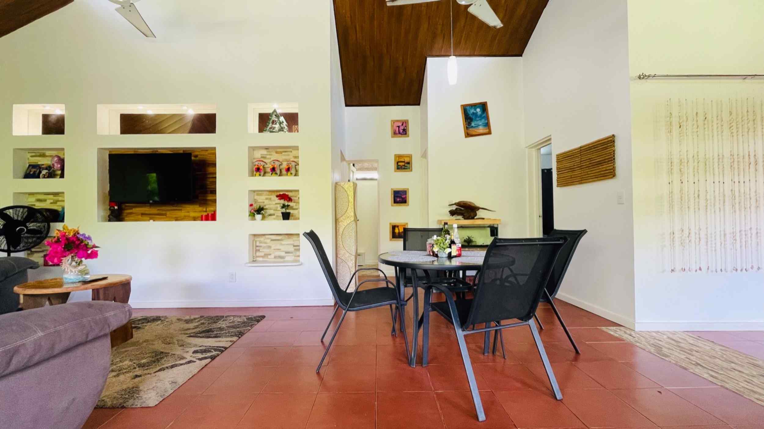 74848-4 Charming 3-Bedroom House with Mountain Views & Private Pool in Bahia Costa Rica