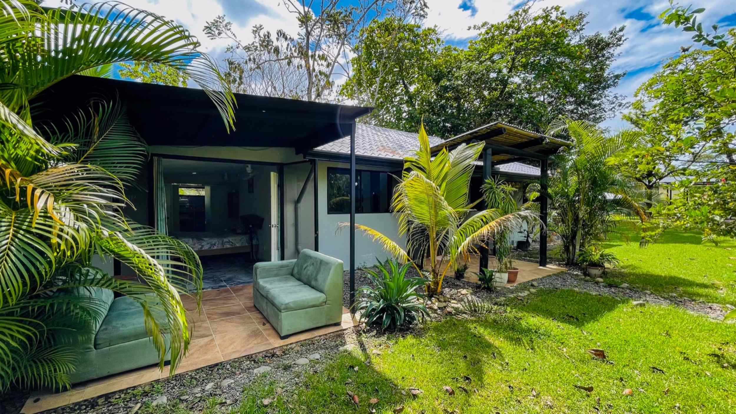 74848-8 Charming 3-Bedroom House with Mountain Views & Private Pool in Bahia Costa Rica