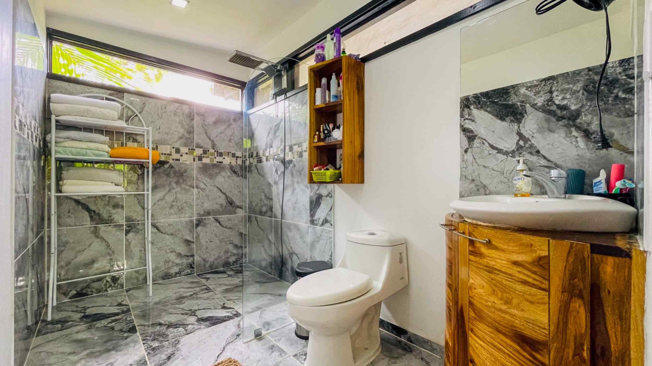 74848-9 Charming 3-Bedroom House with Mountain Views & Private Pool in Bahia Costa Rica