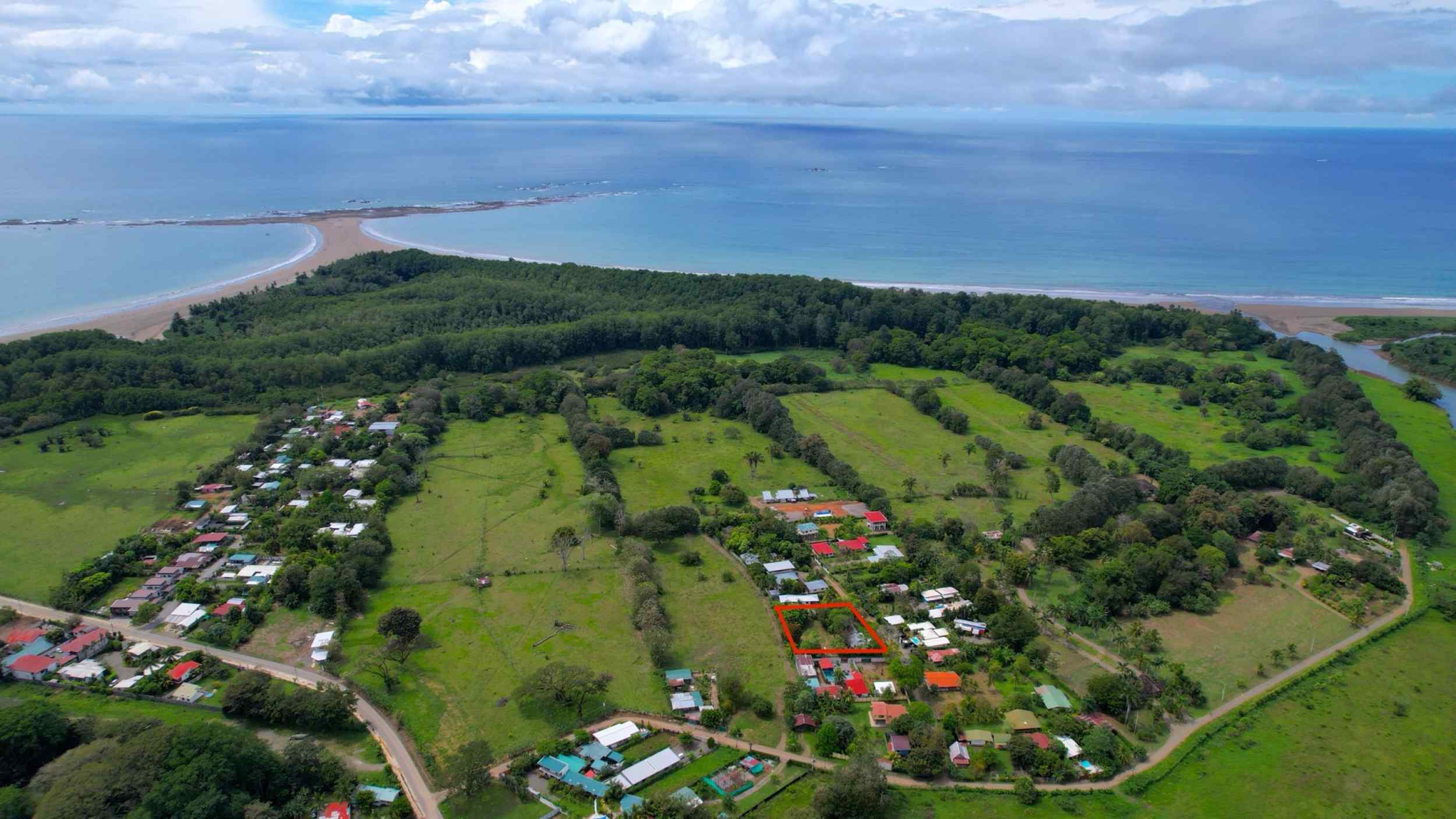 74848-18 Charming 3-Bedroom House with Mountain Views & Private Pool in Bahia Costa Rica
