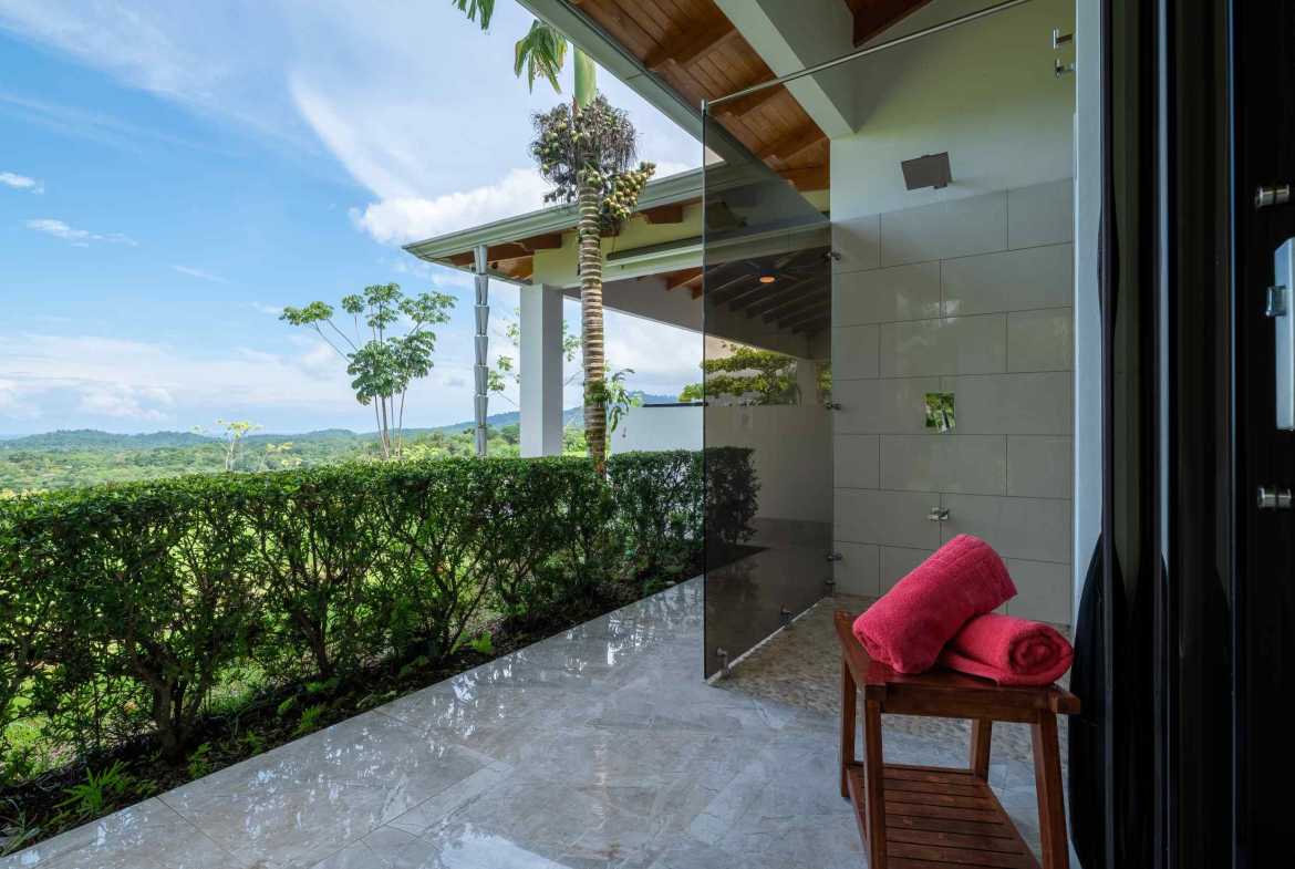 3-bedroom home in Ojochal, Costa Rica – photo 24 of 36