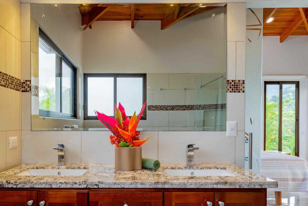 3-bedroom home in Ojochal, Costa Rica – photo 27 of 36