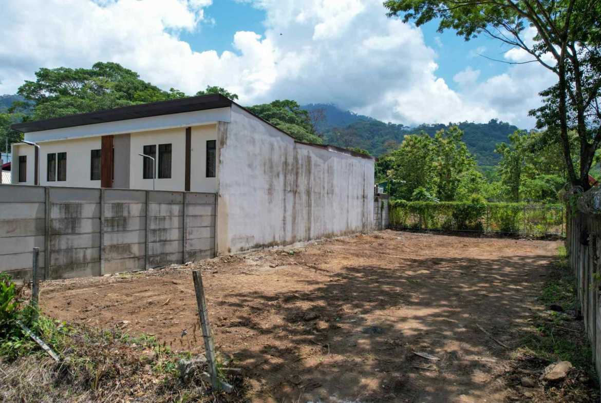 Mountain View Eighth-Acre Building Lot with Legal Water, photo 1 of 10