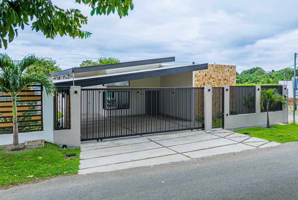 Brand-New Modern Tropical 3-Bedroom Home with Private Pool & Outdoor Kitchen in Uvita Costa Rica