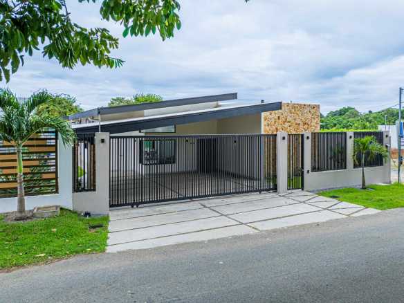 Brand-New Modern Tropical 3-Bedroom Home with Private Pool & Outdoor Kitchen in Uvita Costa Rica