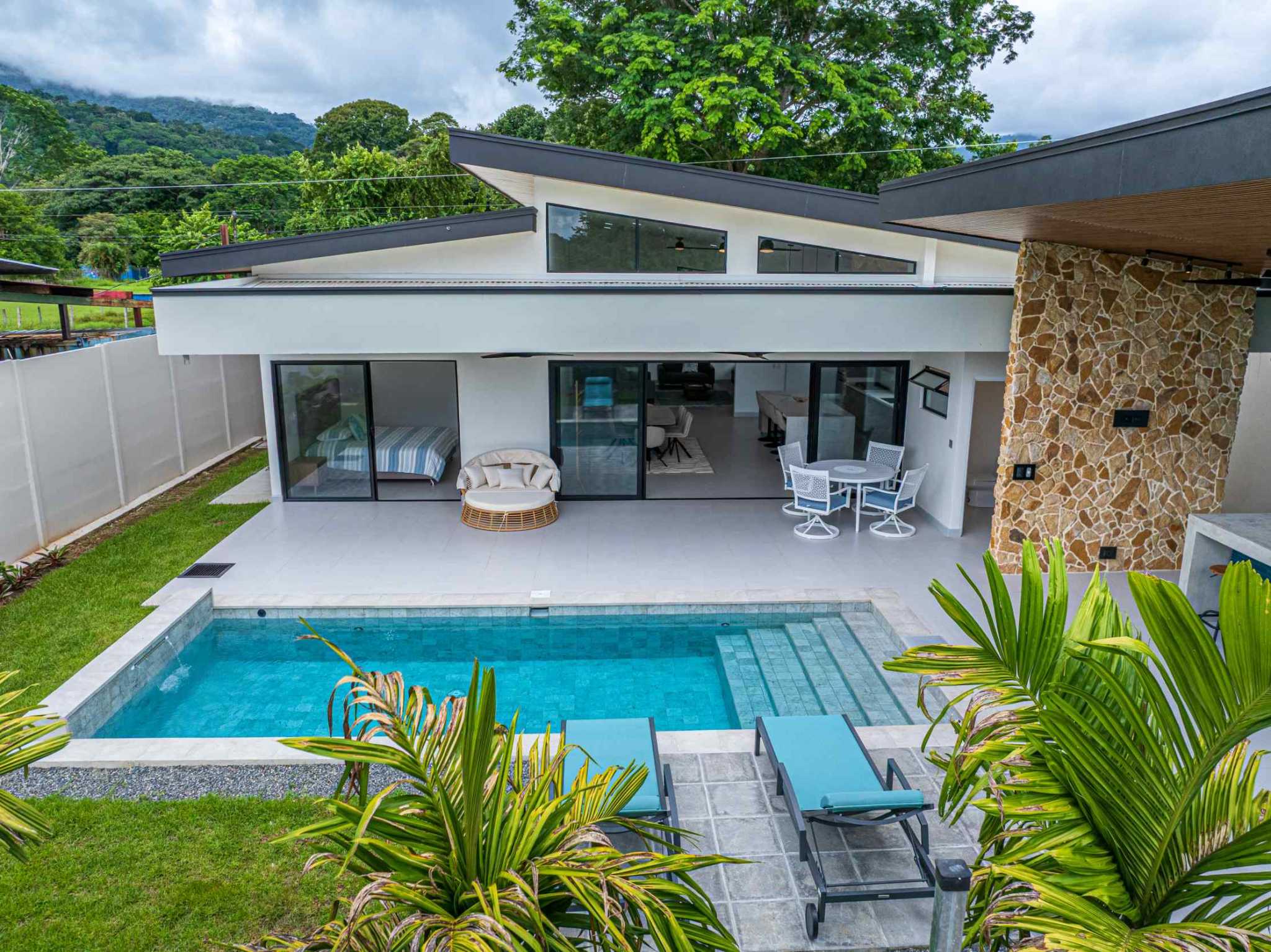 74430-4 Brand-New Modern Tropical 3-Bedroom Home with Private Pool & Outdoor Kitchen in Uvita Costa Rica