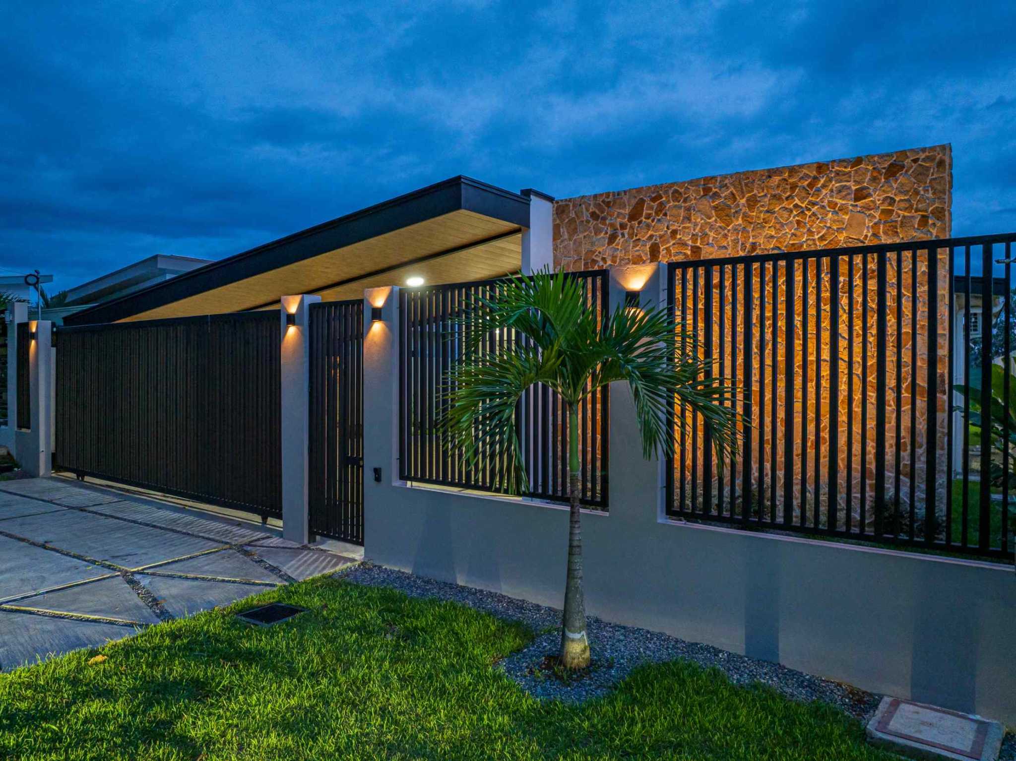 74430-9 Brand-New Modern Tropical 3-Bedroom Home with Private Pool & Outdoor Kitchen in Uvita Costa Rica
