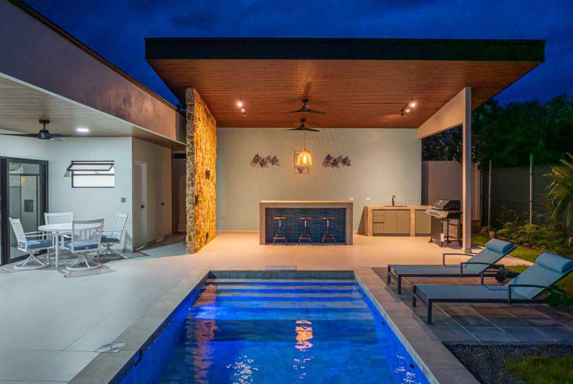 Brand-New Modern Tropical 3-Bedroom Home, photo 12 of 24