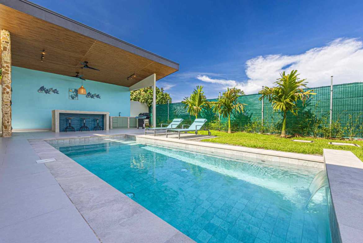 Brand-New Modern Tropical 3-Bedroom Home, photo 14 of 24
