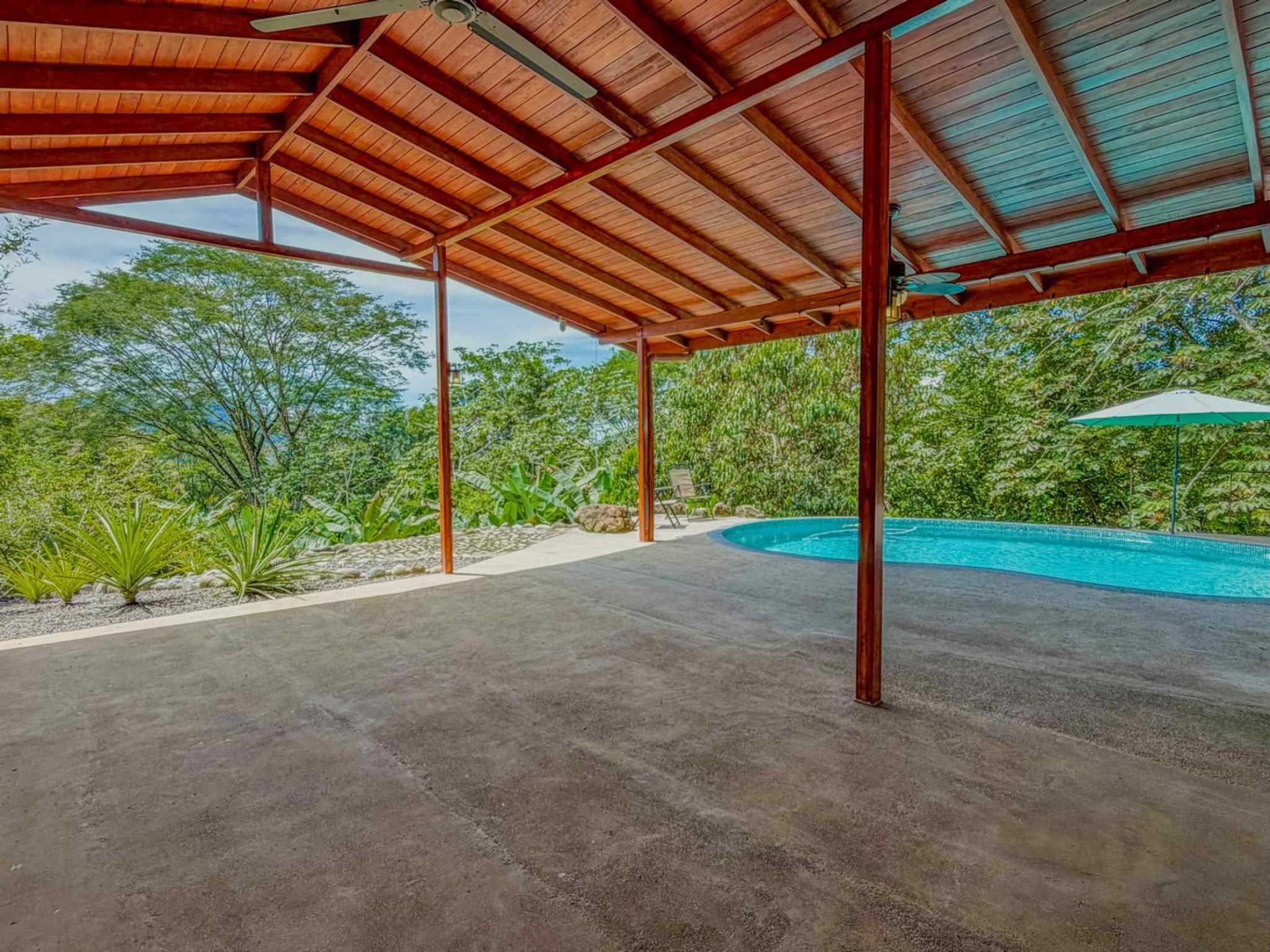 76480-5 Charming 2-Bedroom Jungle Retreat with Saltwater Pool & Mountain Views in Lagunas Costa Rica