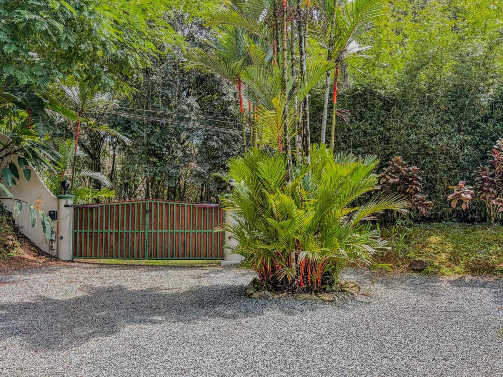 76480-10 Charming 2-Bedroom Jungle Retreat with Saltwater Pool & Mountain Views in Lagunas Costa Rica