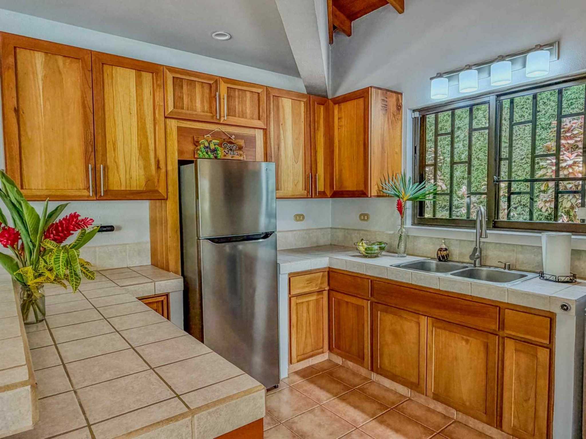 76480-21 Charming 2-Bedroom Jungle Retreat with Saltwater Pool & Mountain Views in Lagunas Costa Rica