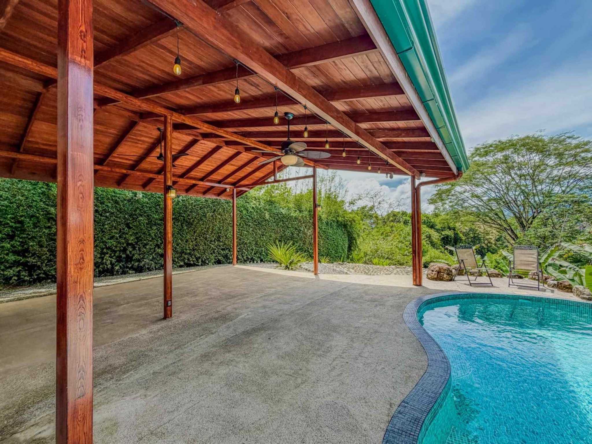76480-45 Charming 2-Bedroom Jungle Retreat with Saltwater Pool & Mountain Views in Lagunas Costa Rica