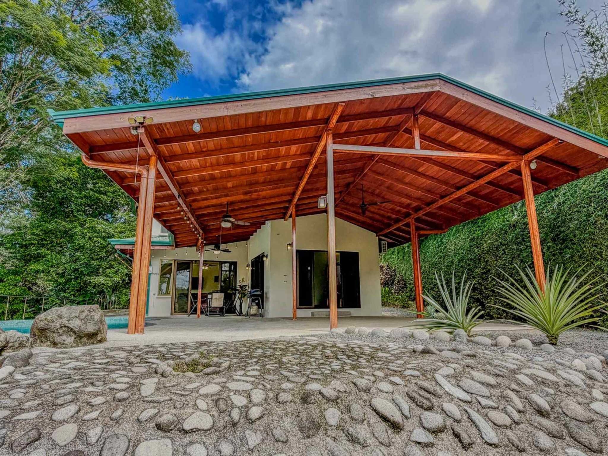 76480-48 Charming 2-Bedroom Jungle Retreat with Saltwater Pool & Mountain Views in Lagunas Costa Rica