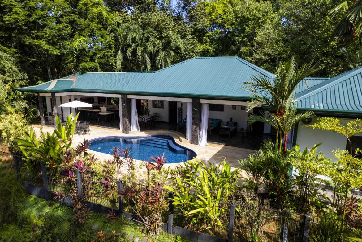4-Bedroom Asian-Style Home with Private Pool & Jungle Views, photo 13 of 24