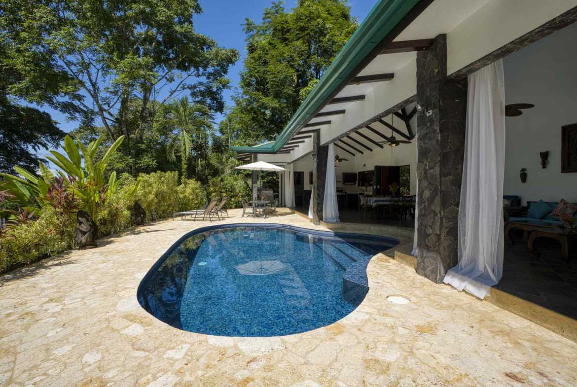 4-Bedroom Asian-Style Home with Private Pool & Jungle Views, photo 17 of 24