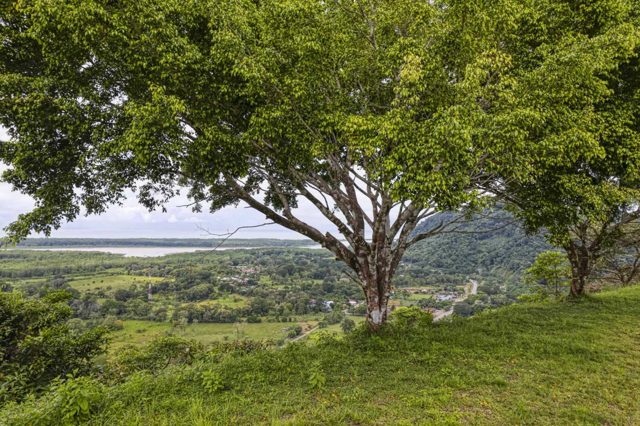76778-13 Stunning Ocean & Mountain View Building Lot with Legal Water in Ojochal Costa Rica