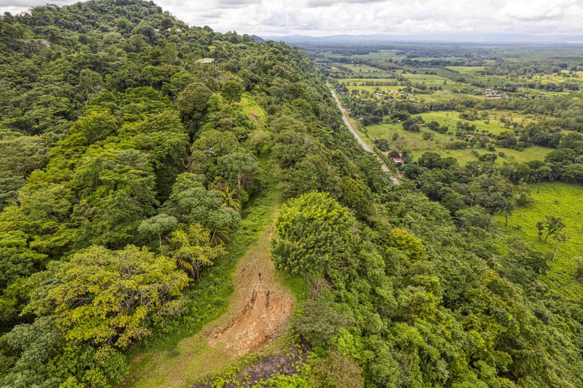 76778-33 Stunning Ocean & Mountain View Building Lot with Legal Water in Ojochal Costa Rica