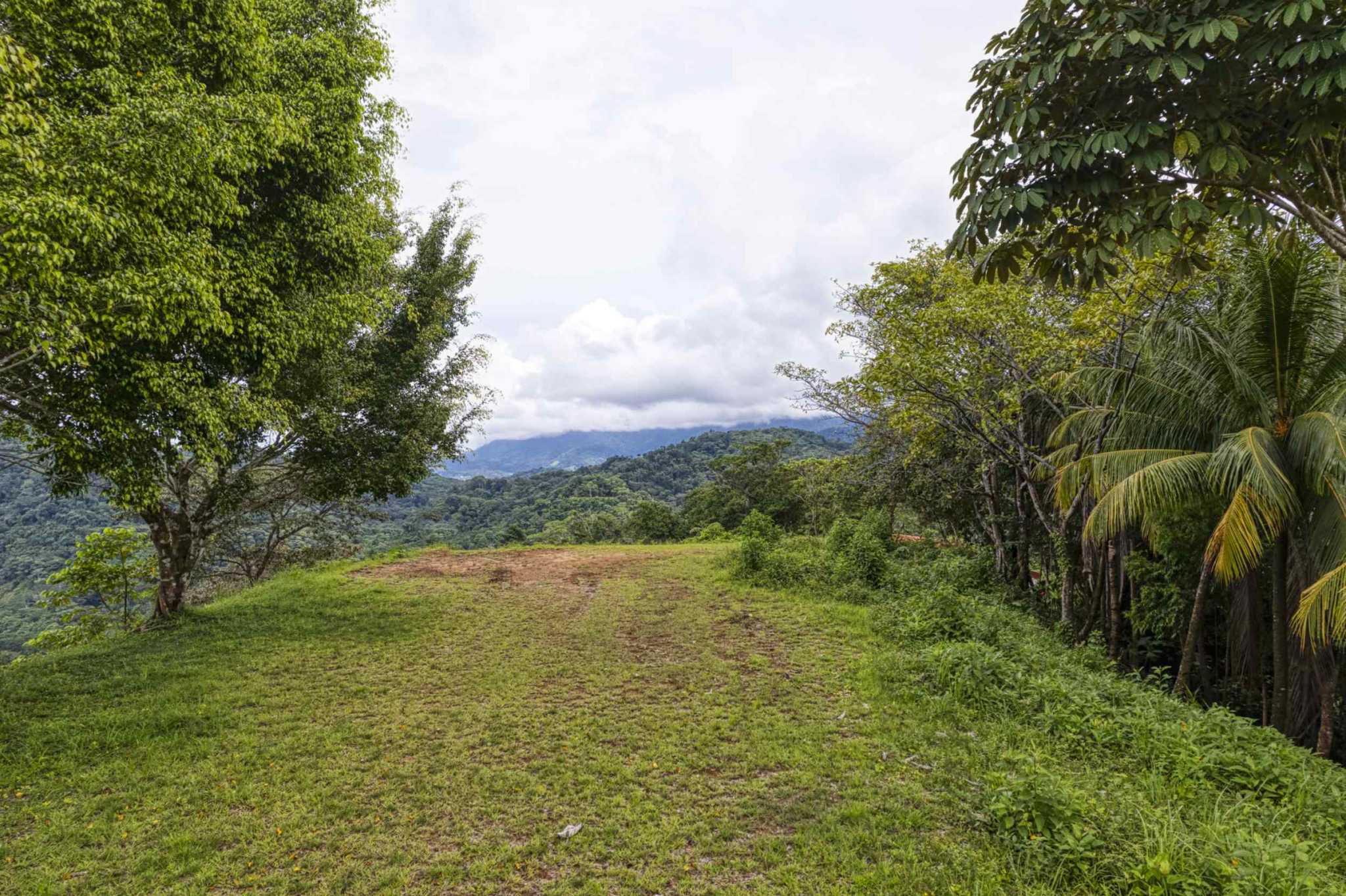 76778-35 Stunning Ocean & Mountain View Building Lot with Legal Water in Ojochal Costa Rica