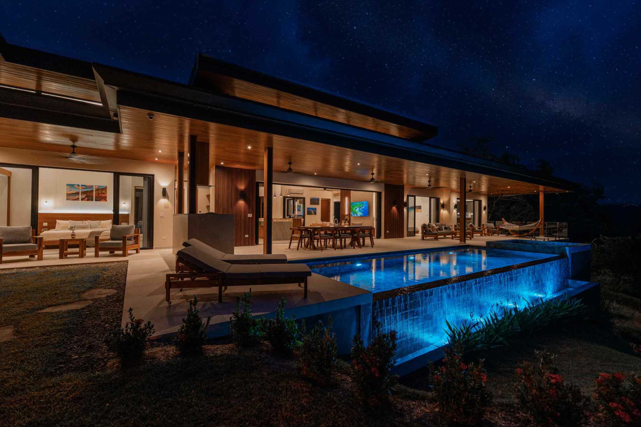 76901-1 Stunning 3-Bedroom Luxury Estate with Waterfall Views & Infinity Pool in Dominical Costa Rica