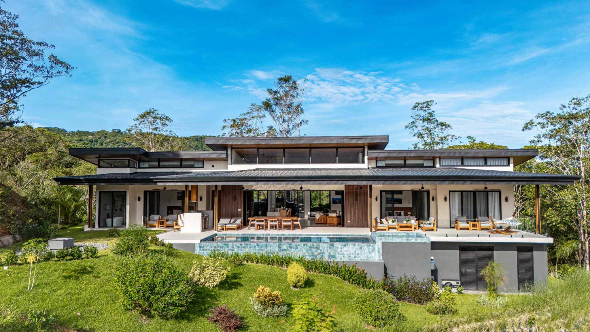 76901-6 Stunning 3-Bedroom Luxury Estate with Waterfall Views & Infinity Pool in Dominical Costa Rica