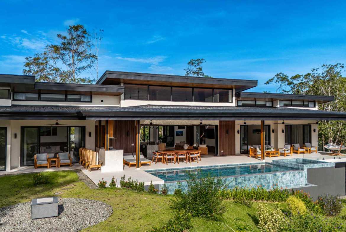 Stunning 3-Bedroom Luxury Estate with Waterfall Views & Infinity Pool in Dominical Costa Rica