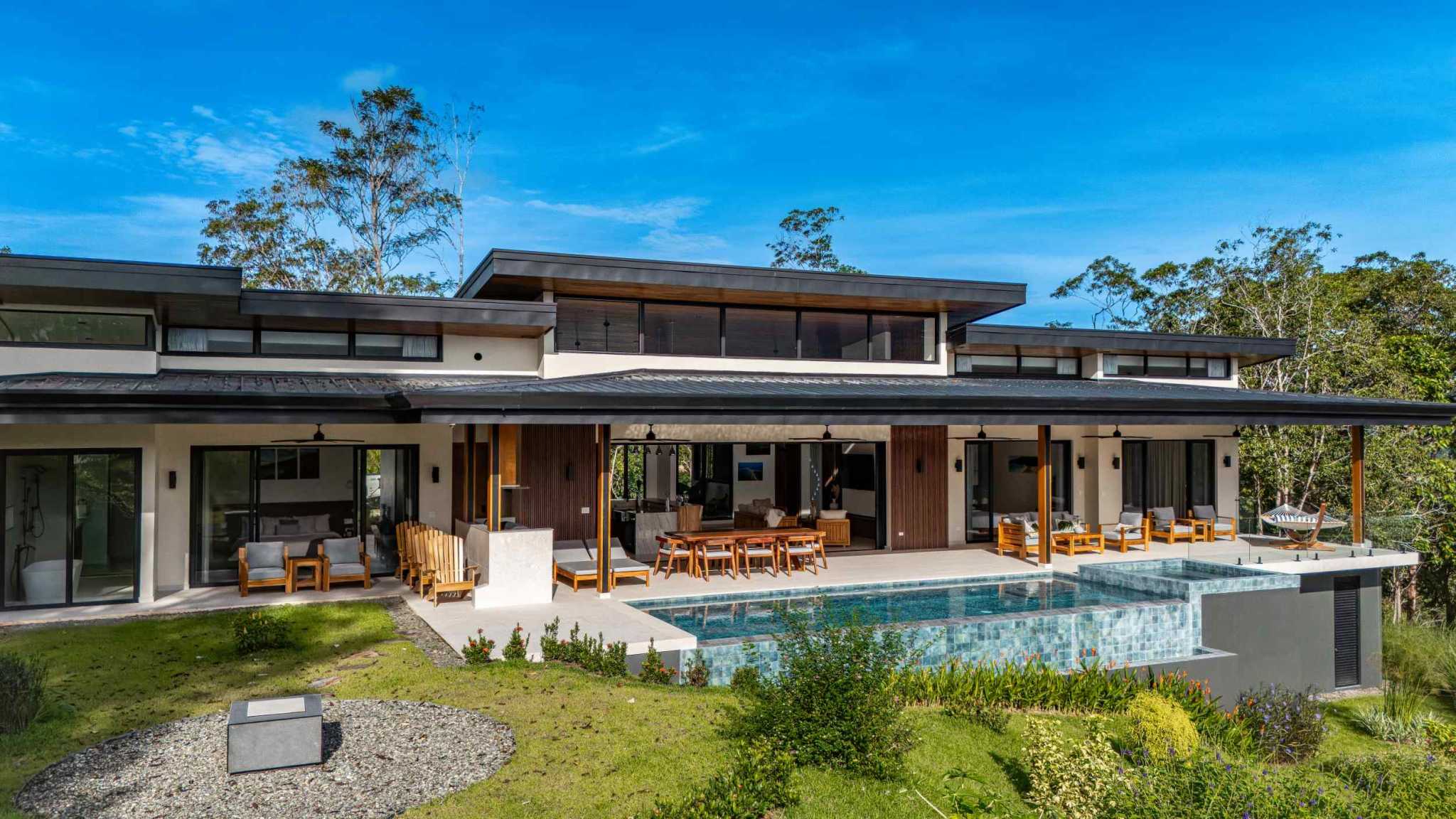 76901-8 Stunning 3-Bedroom Luxury Estate with Waterfall Views & Infinity Pool in Dominical Costa Rica
