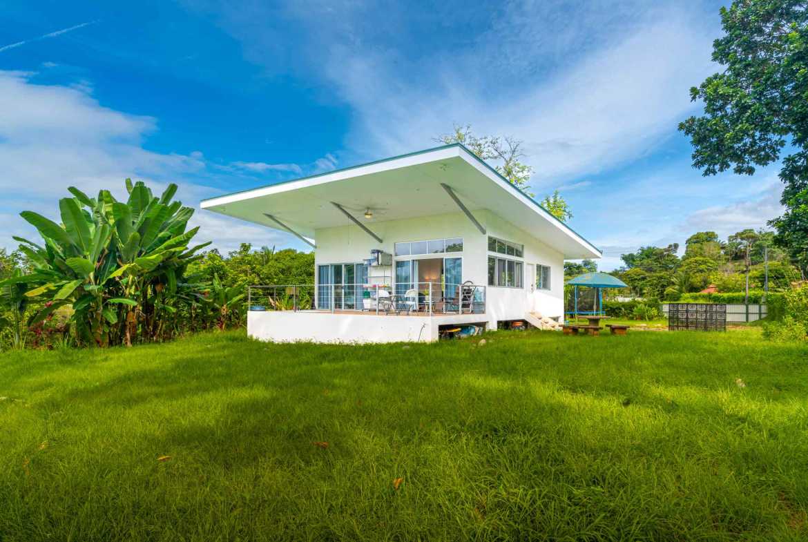 Serene 2-Bedroom Jungle Home with Cold Plunge on 2/3 acres, photo 12 of 24