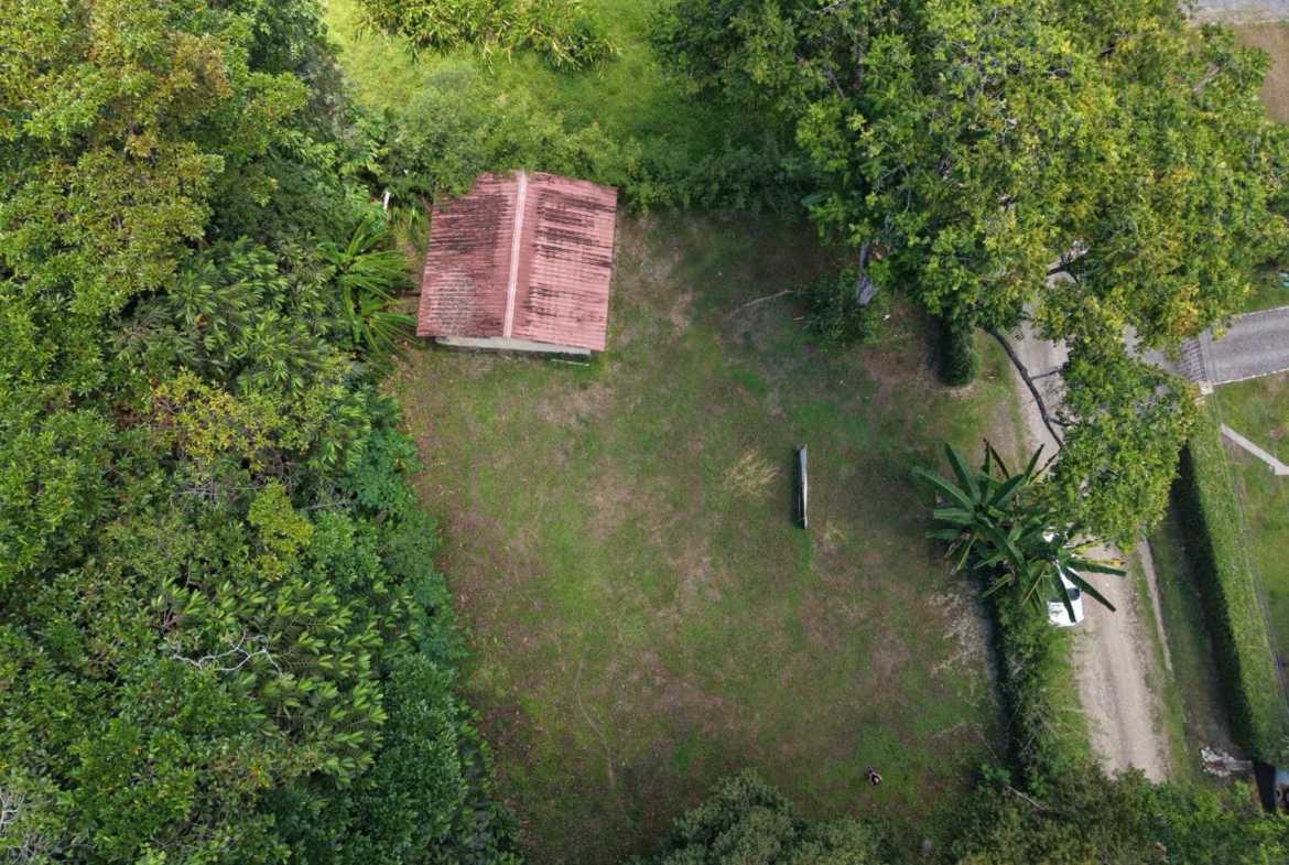 1,201 m² lot in Ojochal, Costa Rica – photo 2 of 12