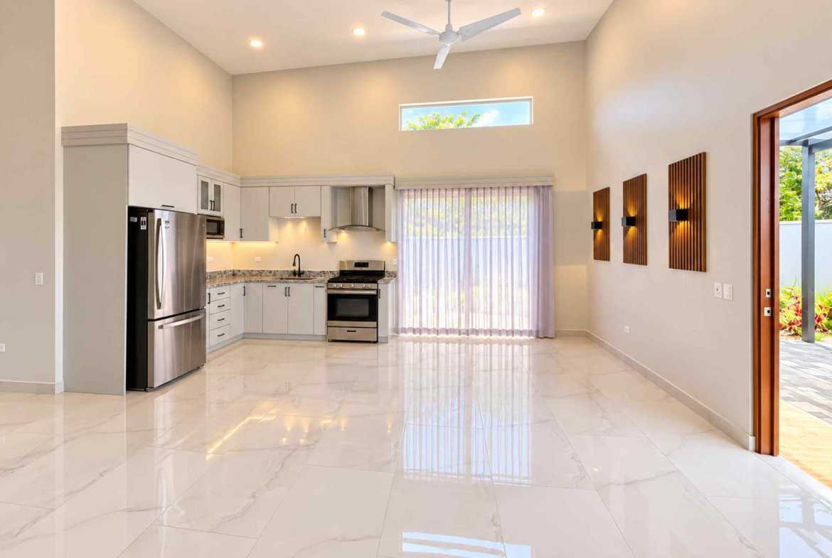 2-bedroom home in Uvita, Costa Rica – photo 2 of 16