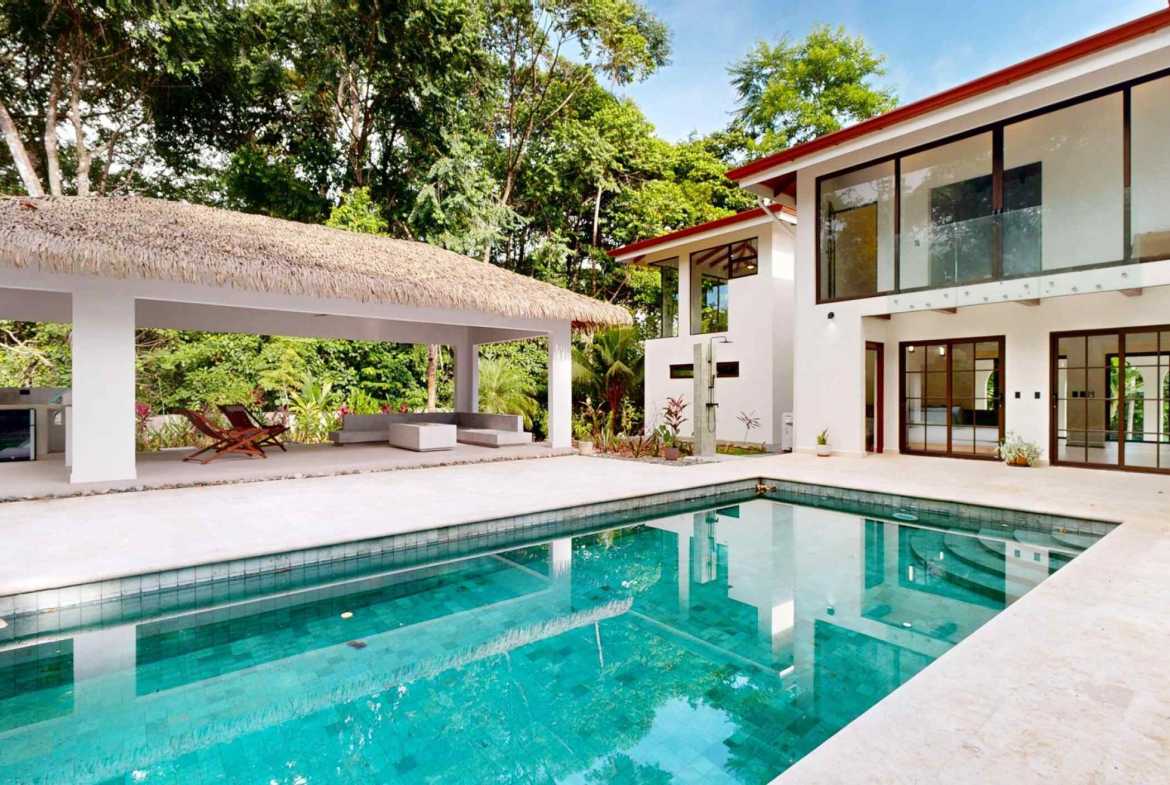 5-bedroom home in Ojochal, Costa Rica – photo 1 of 33